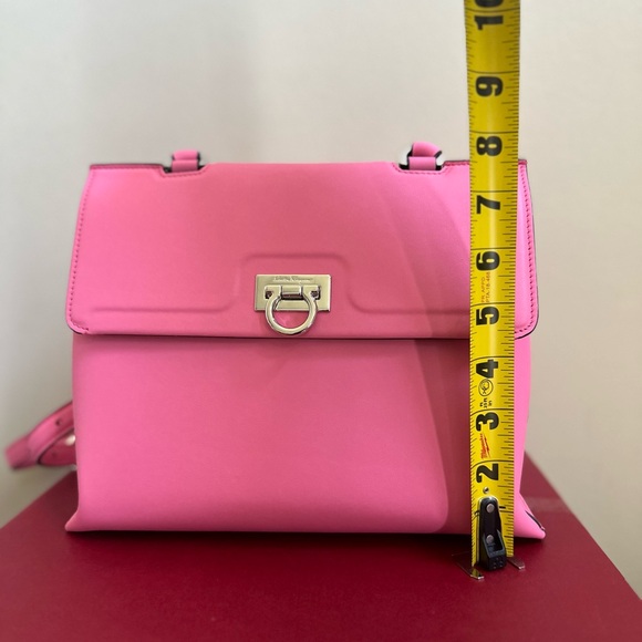 Salvatore Ferragamo Pink Trifoglio Women Crossbody Top handle Handbag NEW - Picture 9 of 9